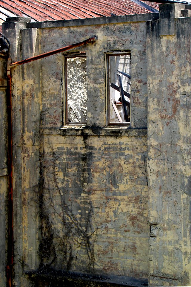 distressed wall 1 (Angel Island)