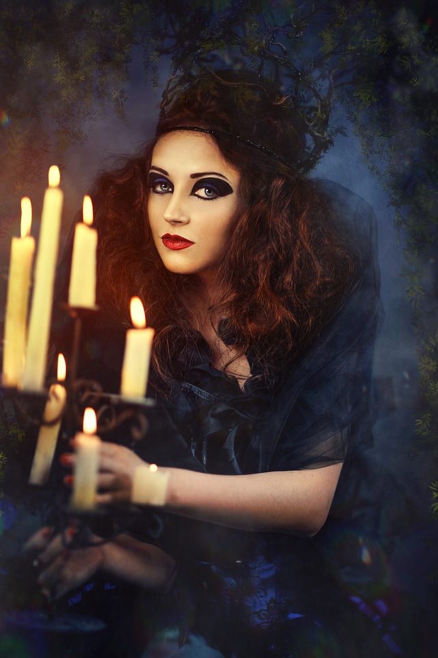 Portrait model jewellery