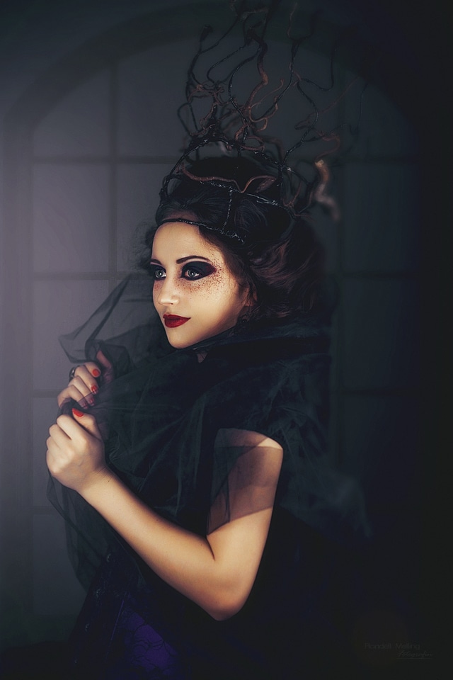Portrait model jewellery