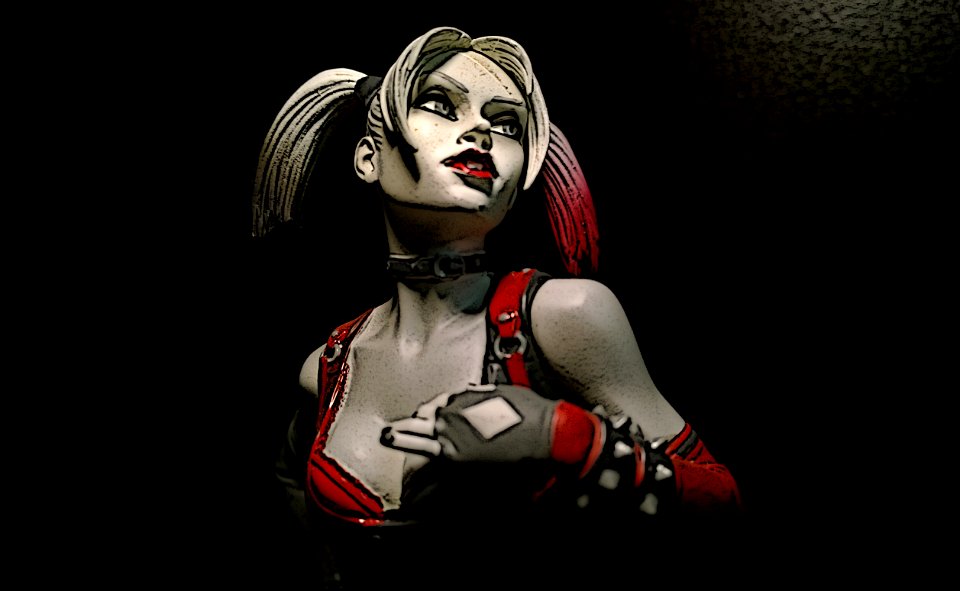Harley Quinn figurine