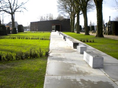 Eurodal op de begraafplaats Sint Jan Kortrijk photo