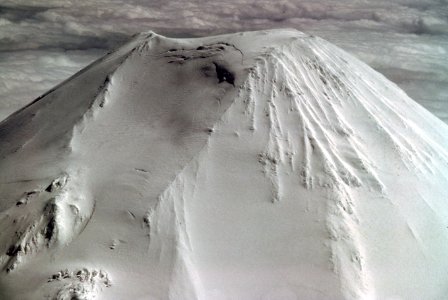 056 Mt St Helens prior to eruption, 3-24-1980