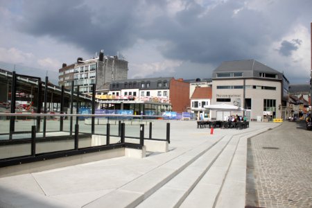Eurodal op de Hopmarkt in Aalst