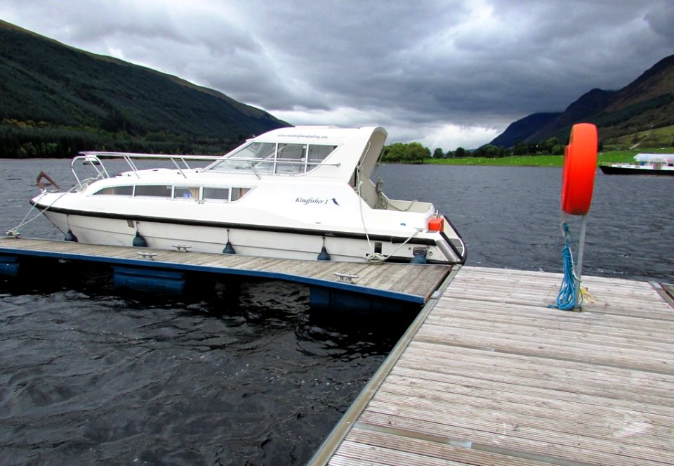 Four-berth cruiser