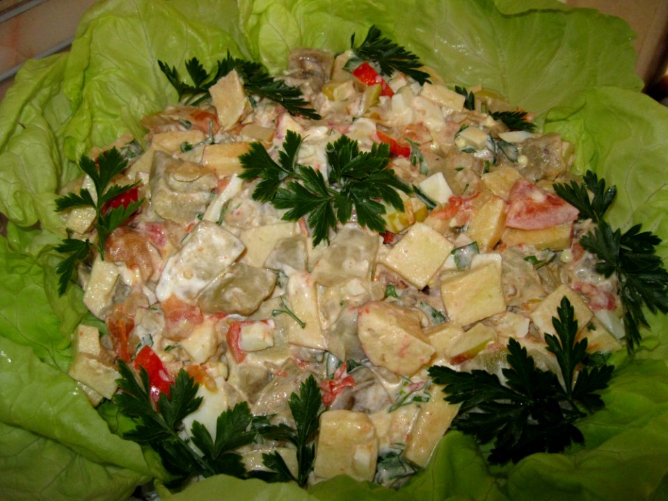 eggplant salad tomatoes apples