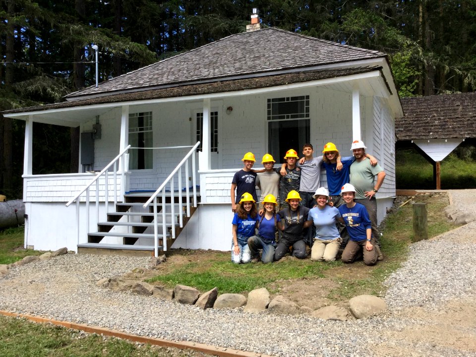 Student Conseervation Association members in 2016 that renovated Loella Cabin.