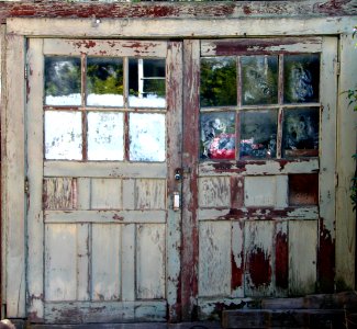 decaying doors photo