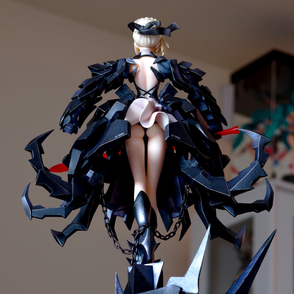 GSC 1/7th scale Saber Alter: huke Collaboration Package photo