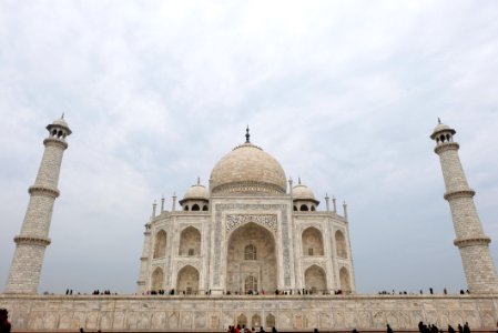 Perspective View of Taj Mahal photo