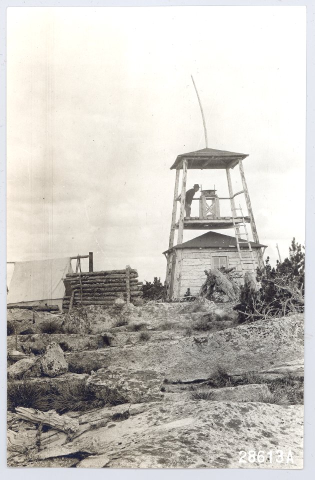 Lookout, lookout cabin