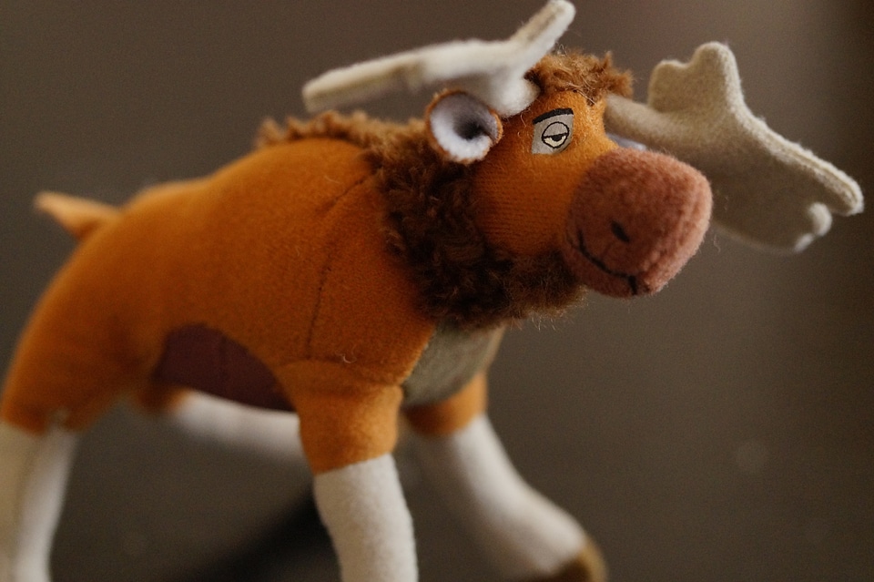 Sven disney film character