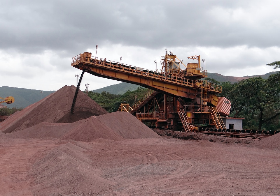 Transport conveyor iron