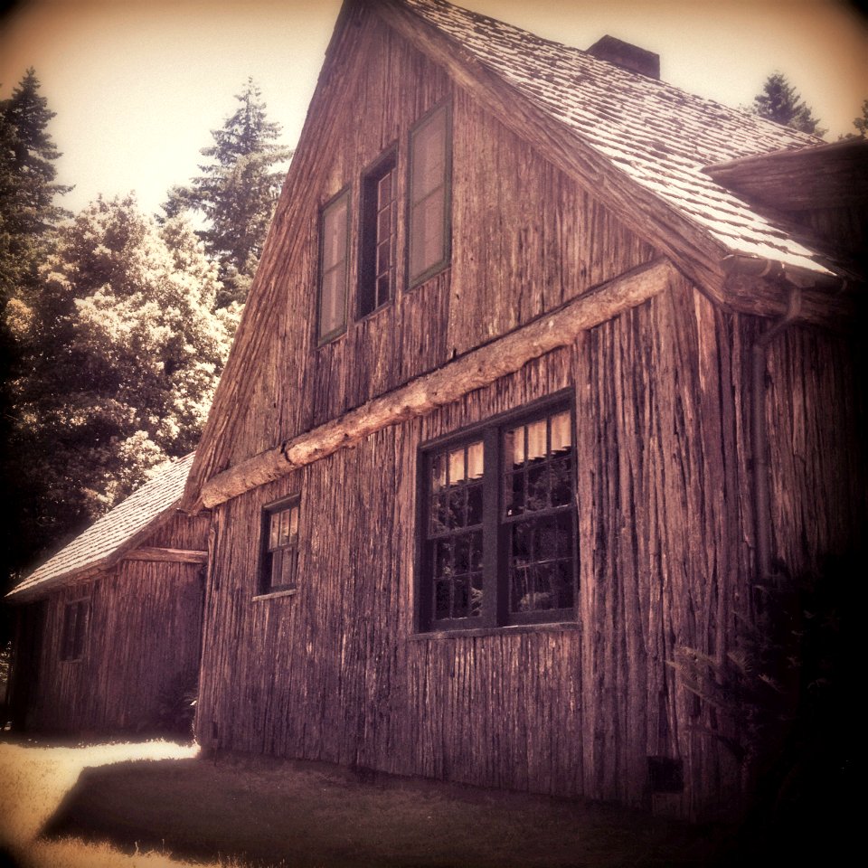 Dead Indian Soda Springs Cedar Bark Cabin, Rogue River Siskiyou National Forest