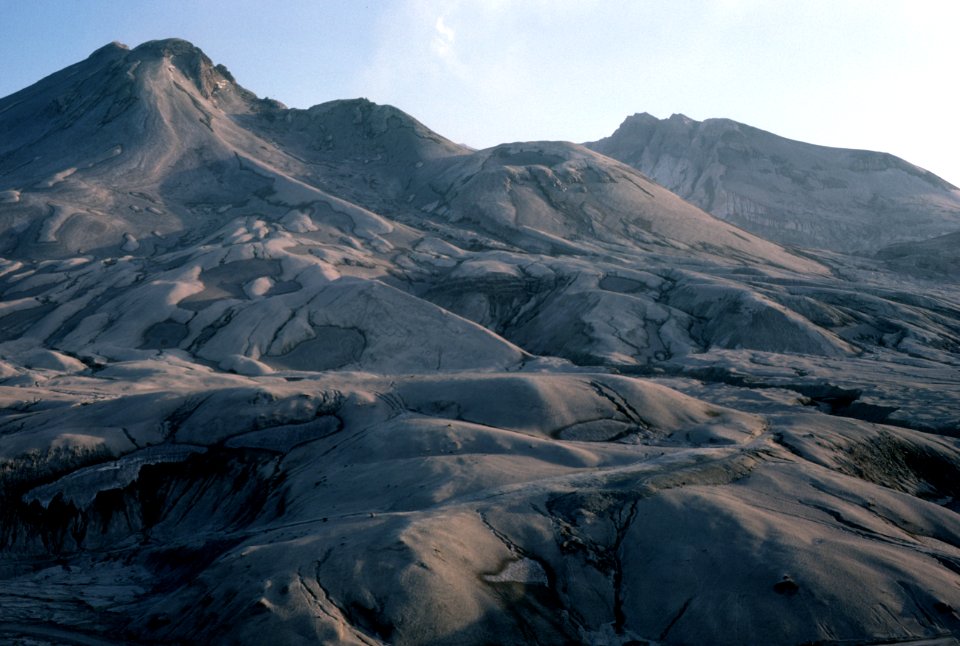 600 Mt St Helens NVM, ash covered Mt St Helens photo