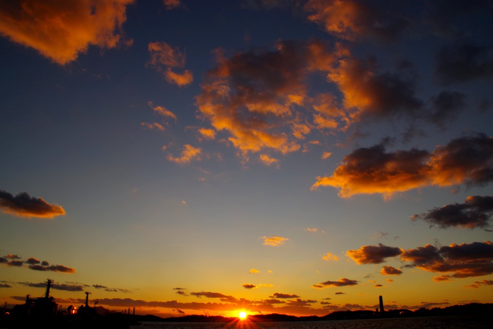 Sunset of Port-moji