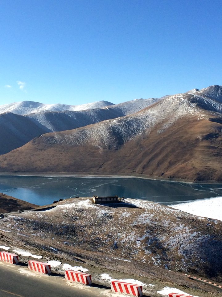 Tibet-China 中國自治區～西藏 ：羊卓雍措