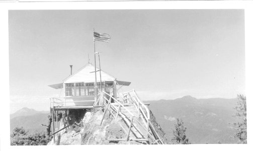 Acker Rock Lookout 1942 (2) photo