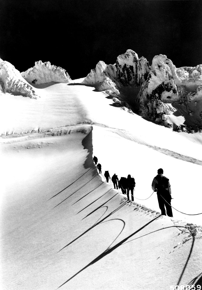 508059 Mazamas Climbing Mt. Hood, Oregon 1963