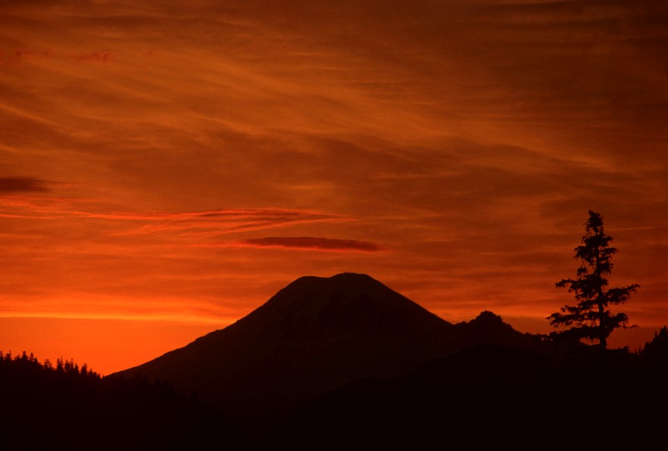 Sunset at Mt Adams, Gifford Pinchot National Forest.jpg