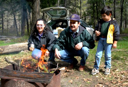 FAMILY PICNIC-OKANOGAN WENATCHEE