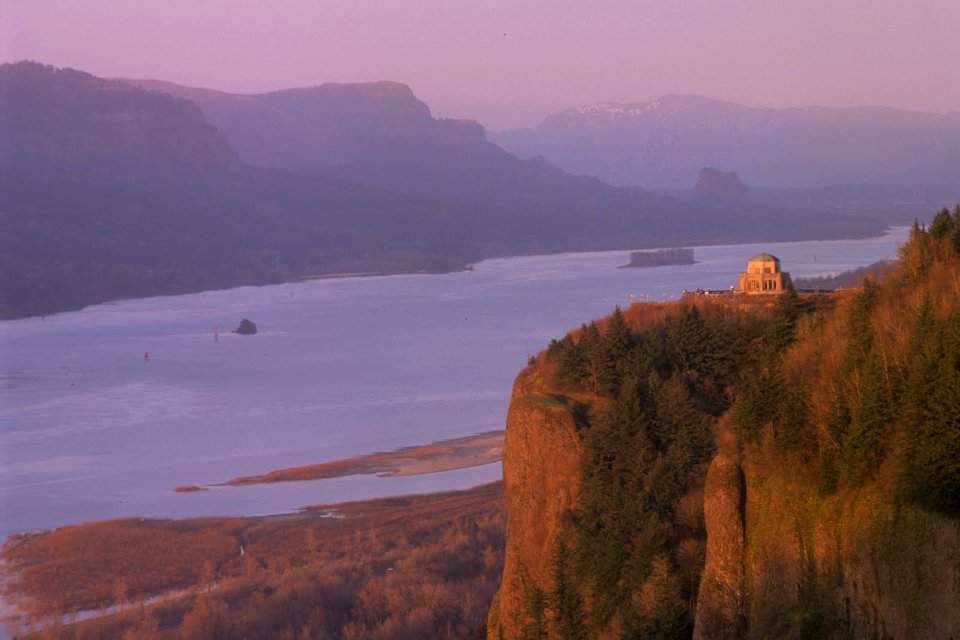 Vista House and Columbia River in Autumn-Columbia River Gorge