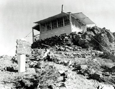 1791 Paulina Peak Lookout House, Deschutes NF OR 8-1960