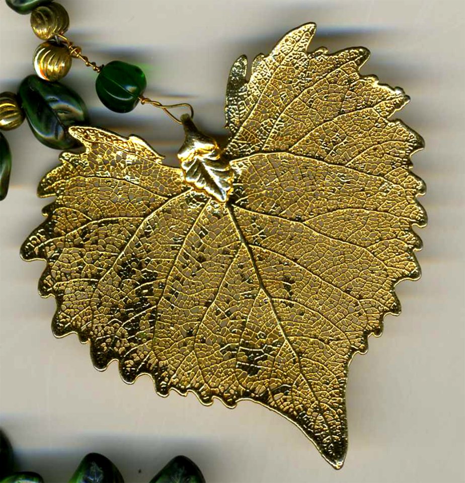 gold-plated cottonwood leaf