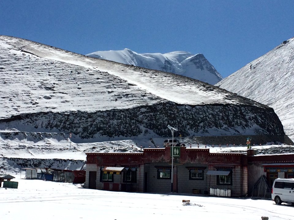 Tibet-China 中國自治區～西藏 ：四大神山之一～乃欽康桑峰：海拔5020M.？（紅河谷）