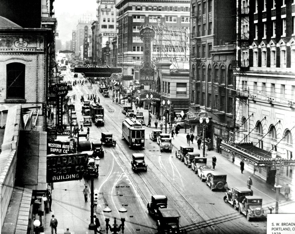 SW Broadway, Portland, OR 1929