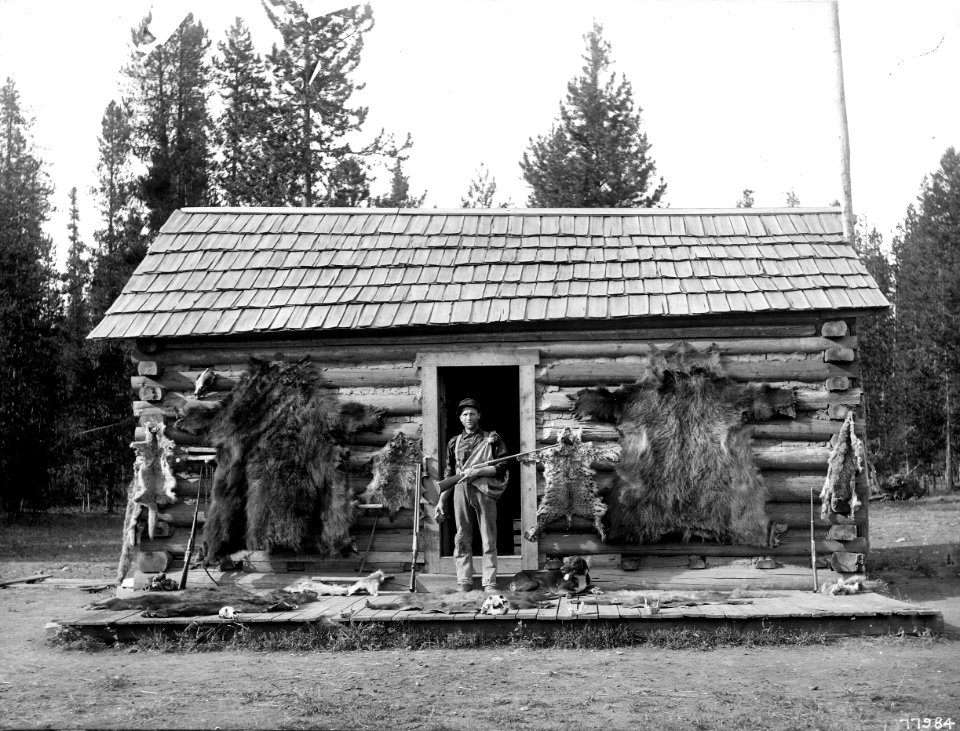 77984 JR Carper, FS Hunter & Trapper, Wallowa NF, OR 1908