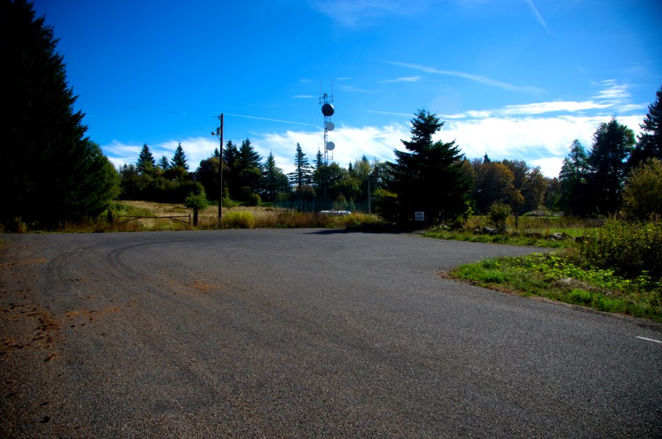 Parking Area at Nancy Russell Overlook Trail-Columbia River Gorge
