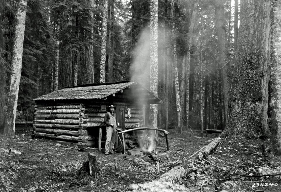 234240 Wolf Rock Shelter Cabin, Cascade NF, OR 1929