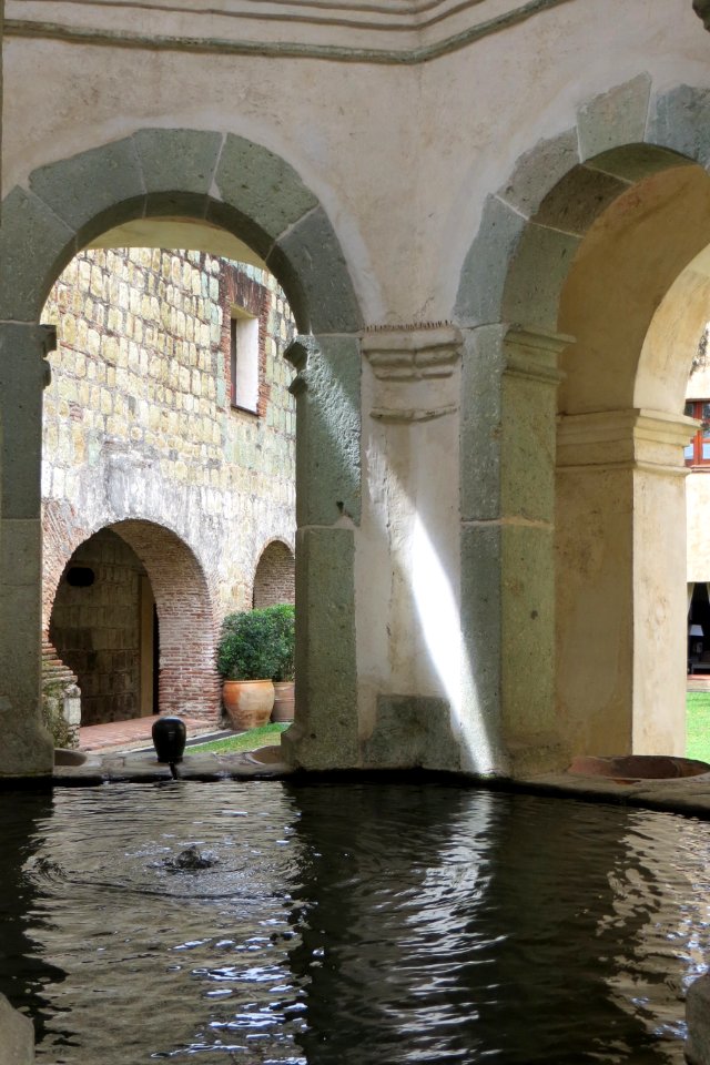 pool with arches, Oaxaca