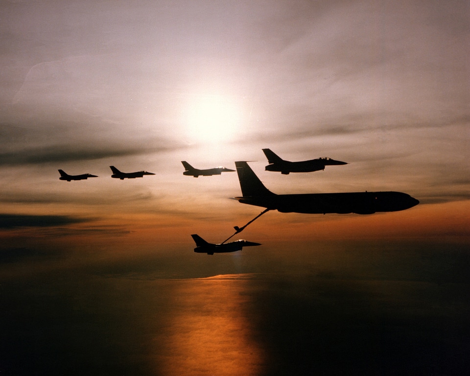 Planes jets military