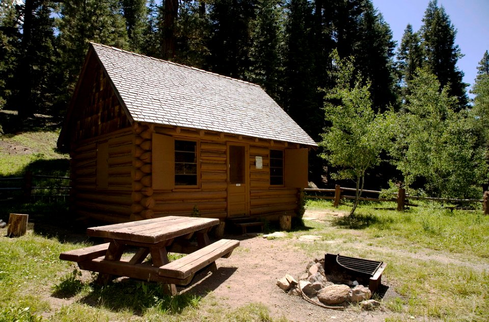 Aspen Cabin, Fremont-Winema National Forest