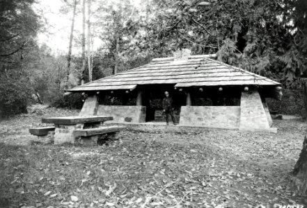340532 Community Kitchen, Falls Cr CG, Olympic NF, WA 1945