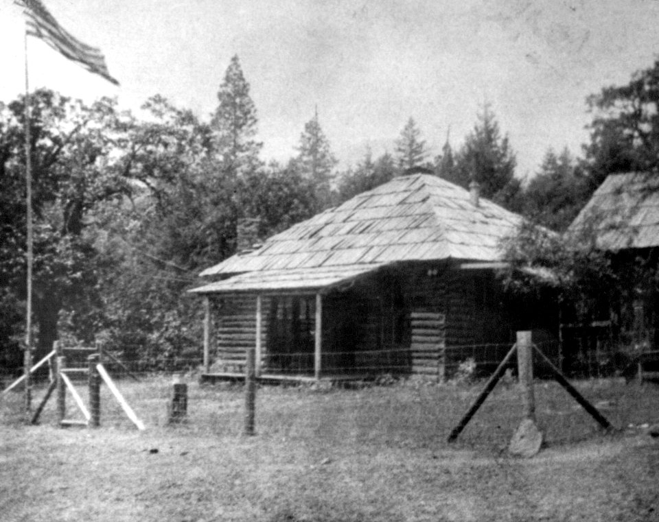 0013 p1-53 Shasta Costa Ranger Station. Siskiyou N.F., July 1922