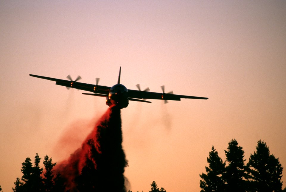 263 Ochoco National Forest, Hash Rock Fire, retardent drop