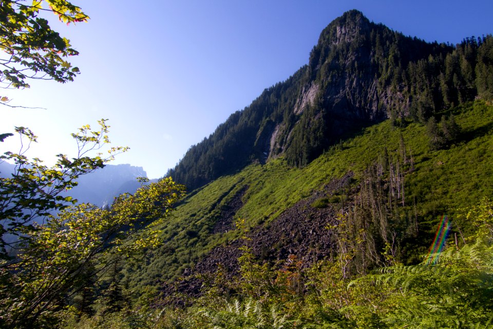 Necklace Valley Mountains and Forest, Mt Baker Snoqualmie National Forest photo