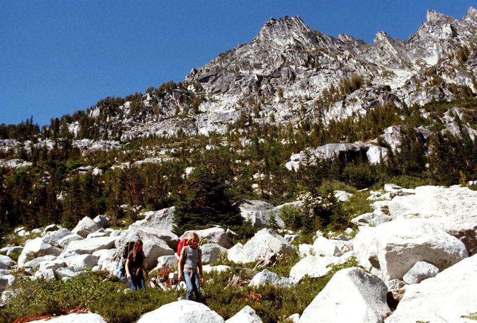 Backpacking Alpine Lakes Wilderness, Okanogan-Wenatchee National Forest