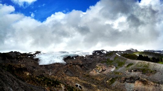 Easton Glacier as seen from Railroad Grade moraine on the south flank of Mt. Baker, just above the Pacific Northwest Trail