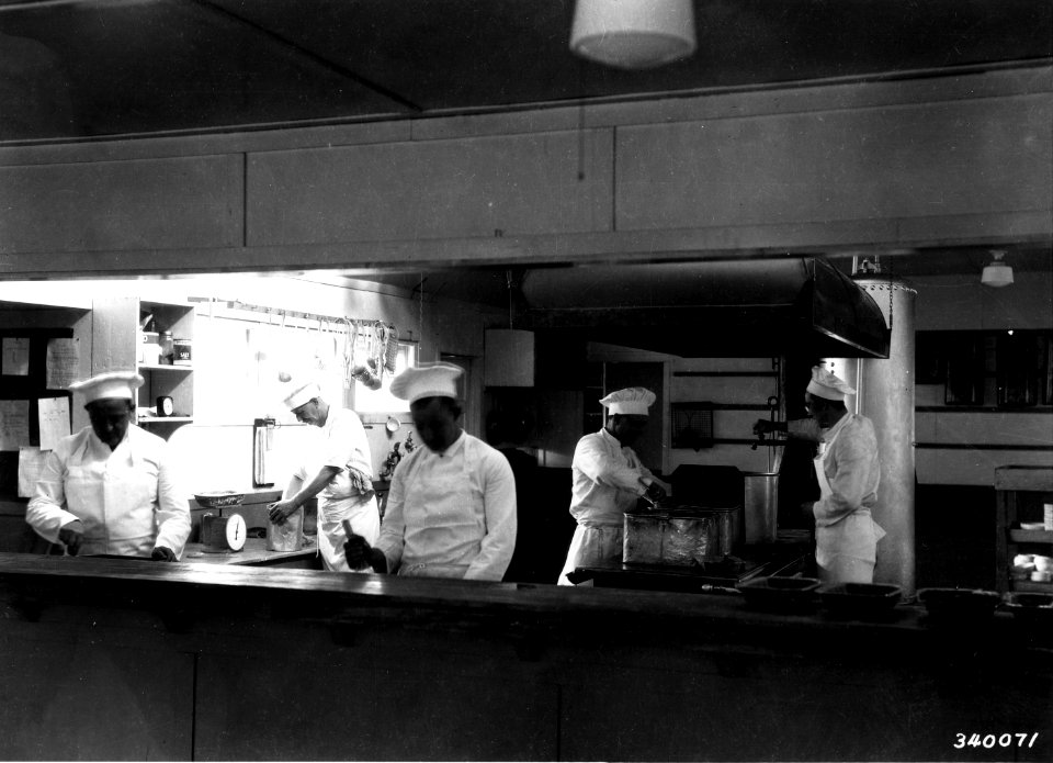 340071 CCC Lower Cispus, Kitchen Crew, Columbia NF, WA 1936