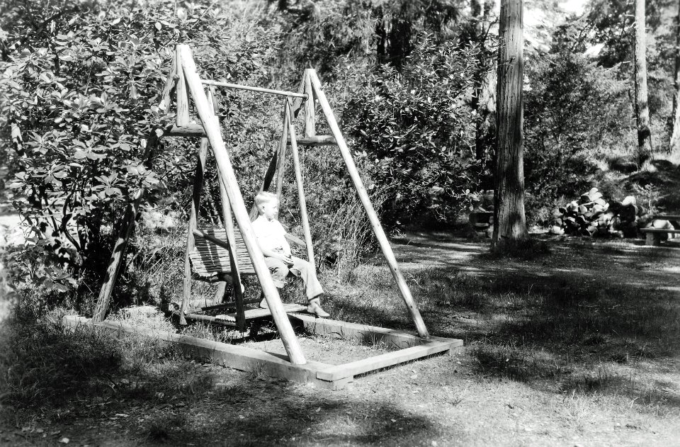 EL 640 Camp Swing at Patrick's Creek Camp Grounds Siskiyou NF, OR 4-11-1936