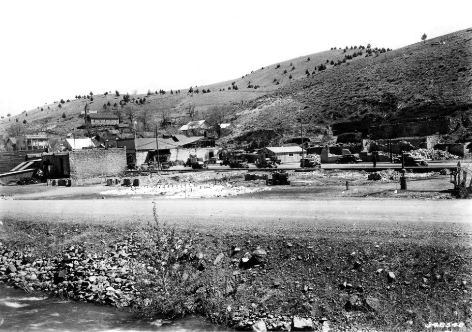 348540 Canyon City Fire Ruins, Malheur NF, OR 1937.JPG