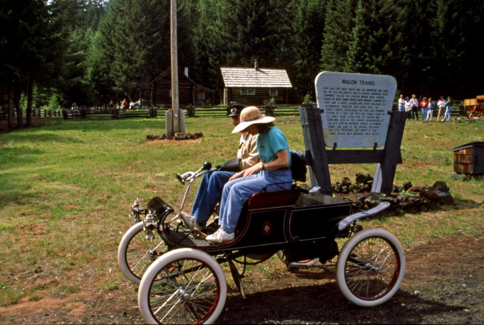 Willamette NF - 1903 Olds at Fish Lake, OR 1991o