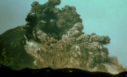 021MSH eruption004 resize photo