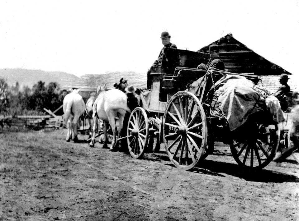 Myrtle Point-Roseburg Stage Line, Changing Horses, OR
