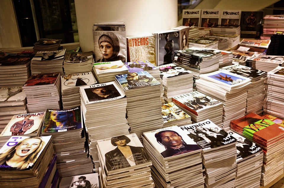Magazines shop italy