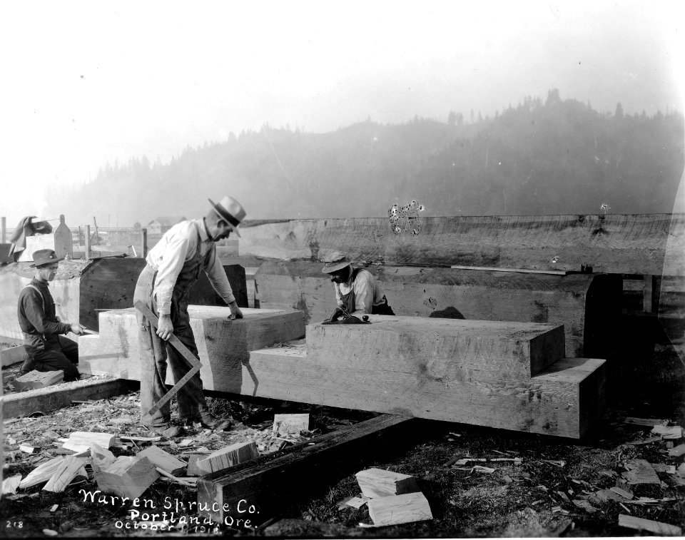 218 Donkey Sled Yard at Toledo.  SHaping Cross Beams