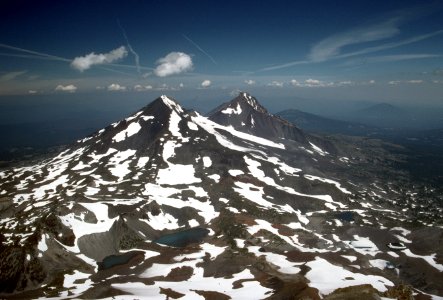 Summit South Sister, Three Sisters Wilderness, Deschutes National Forest photo